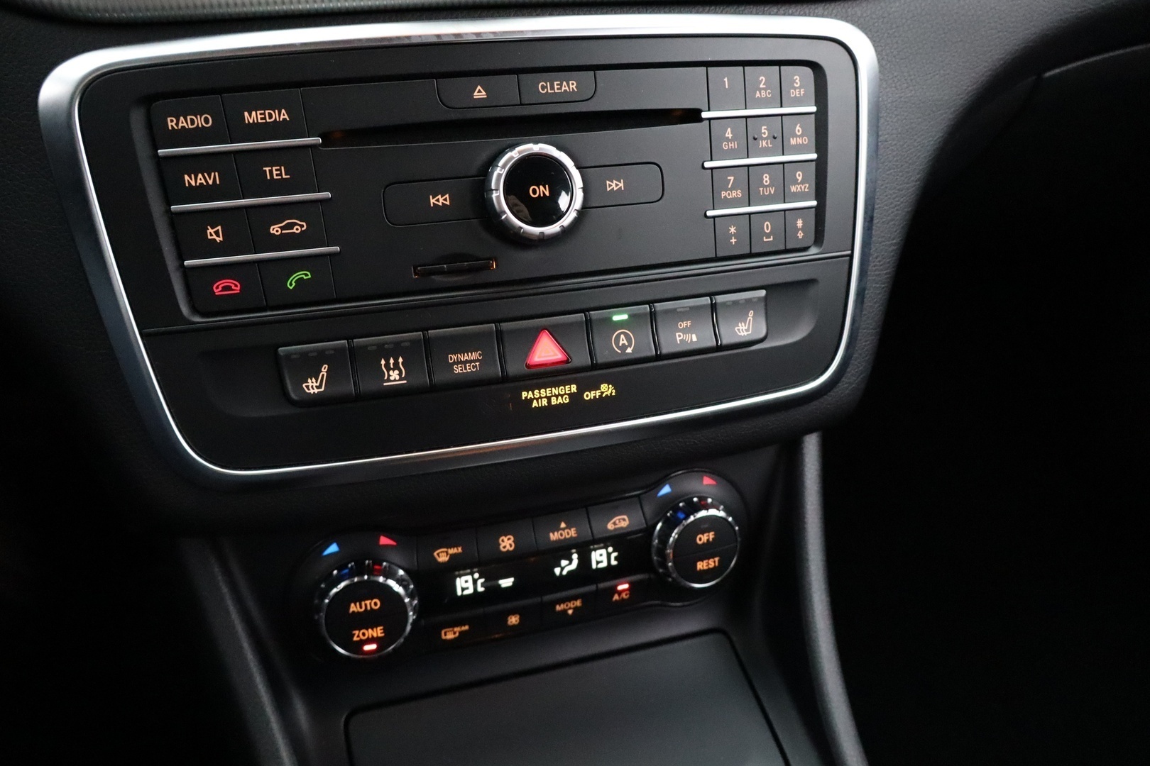 MERCEDES-BENZ CLA 2016