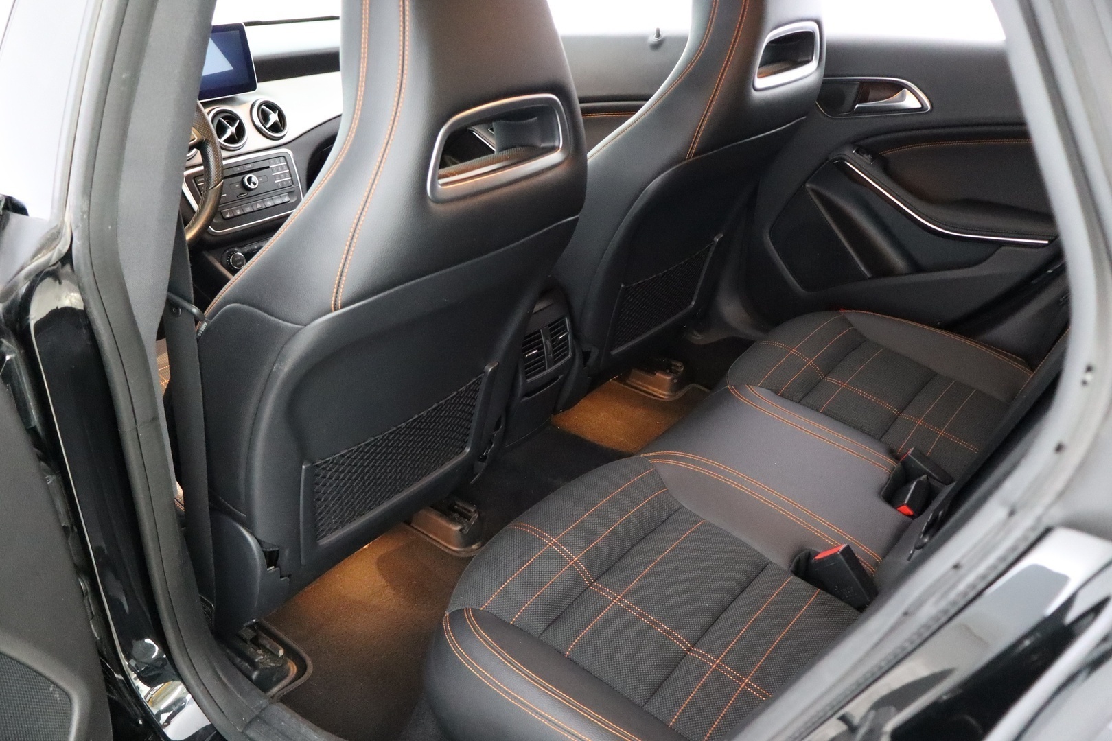 MERCEDES-BENZ CLA 2016