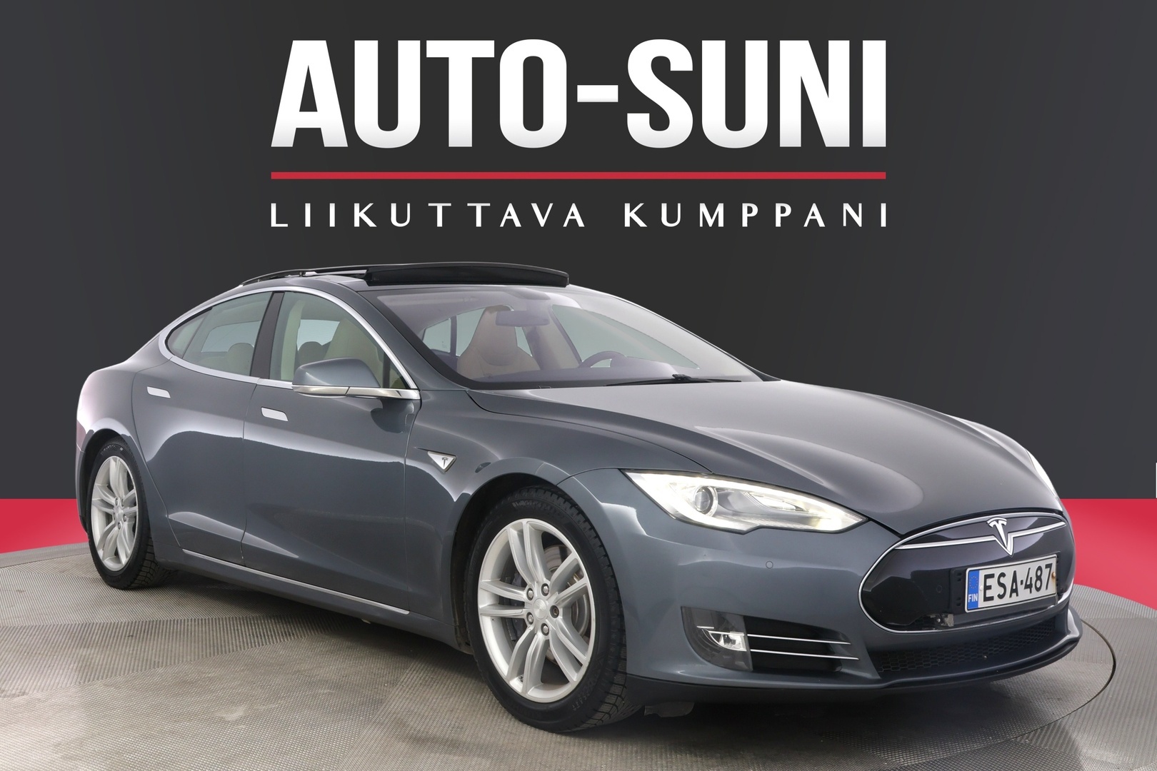 TESLA Model S 2014