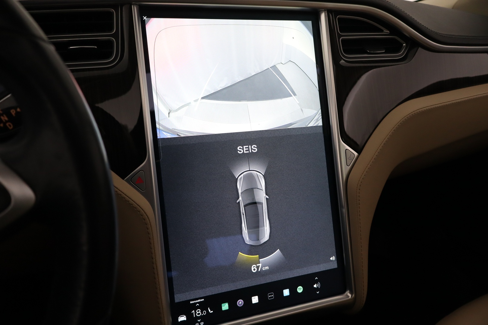 TESLA Model S 2014