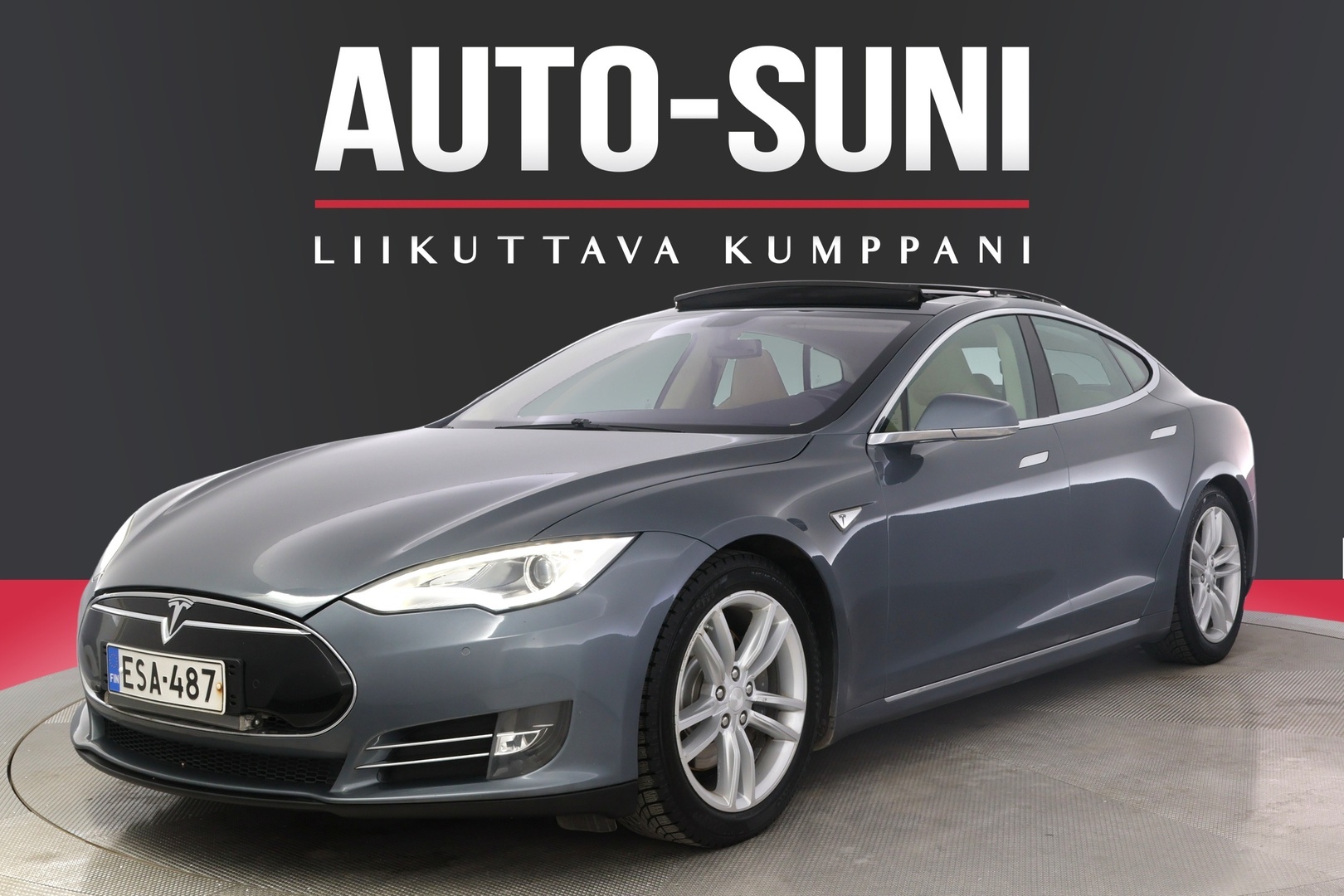 TESLA Model S 2014