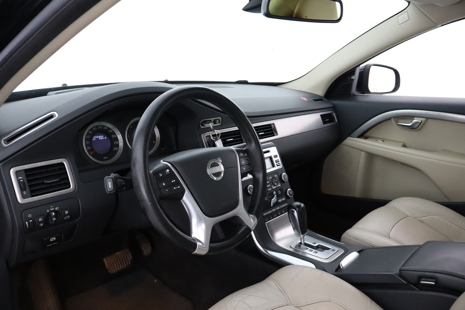 VOLVO S80 2010