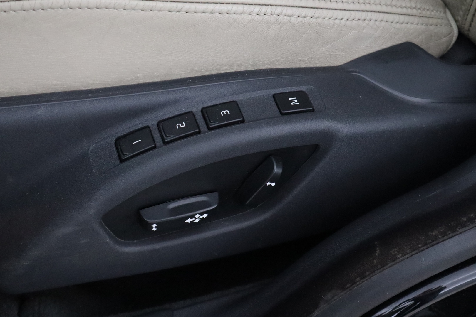 VOLVO S80 2010