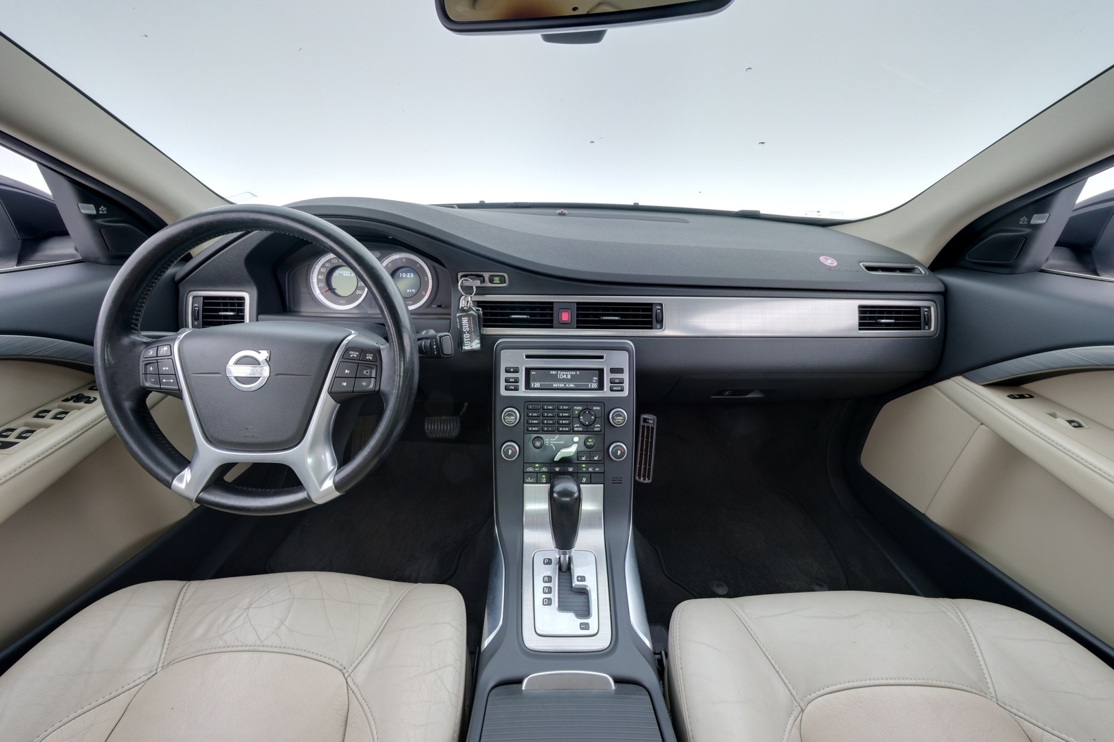 VOLVO S80 2010