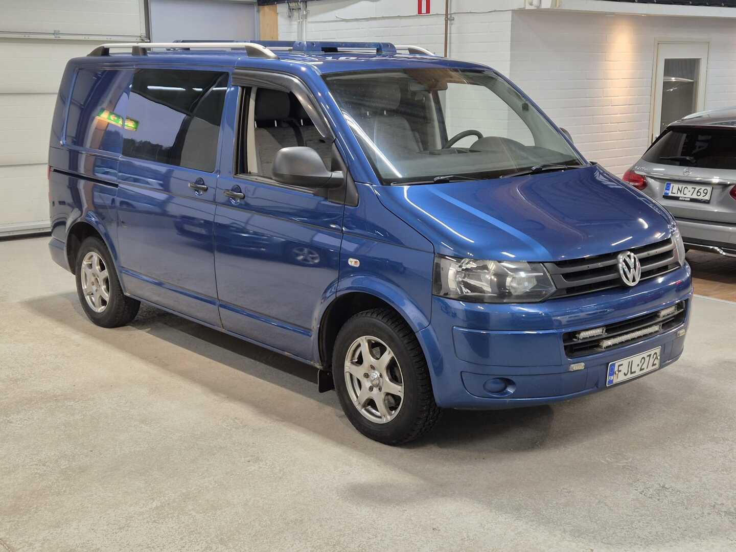 VOLKSWAGEN Transporter 2010