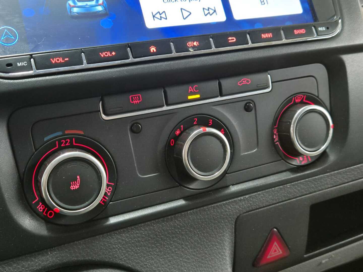 VOLKSWAGEN Transporter 2010