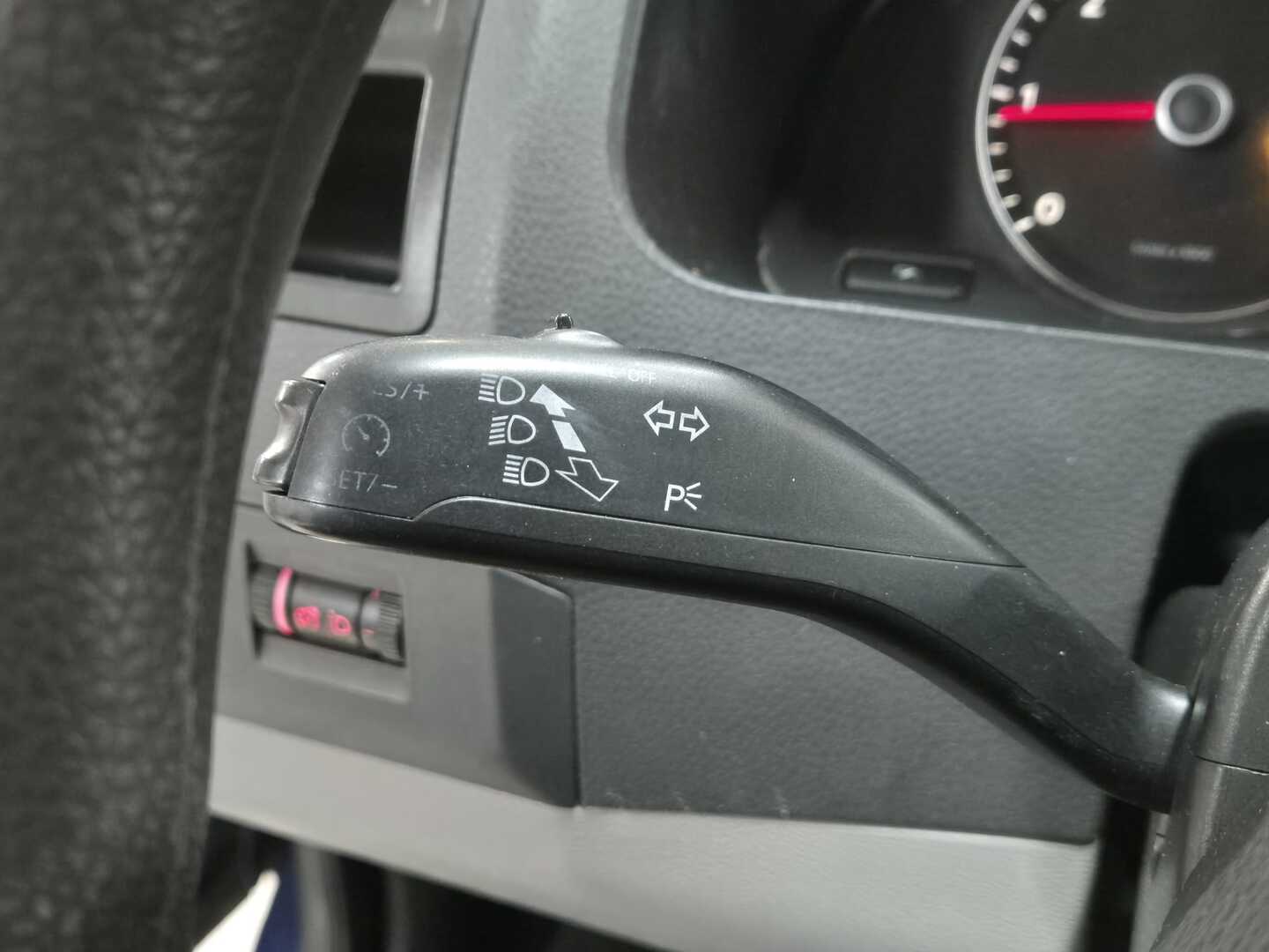 VOLKSWAGEN Transporter 2010