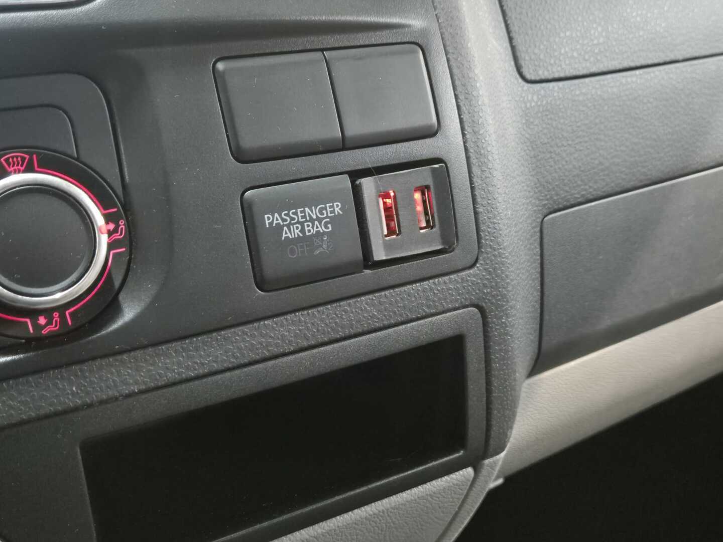 VOLKSWAGEN Transporter 2010