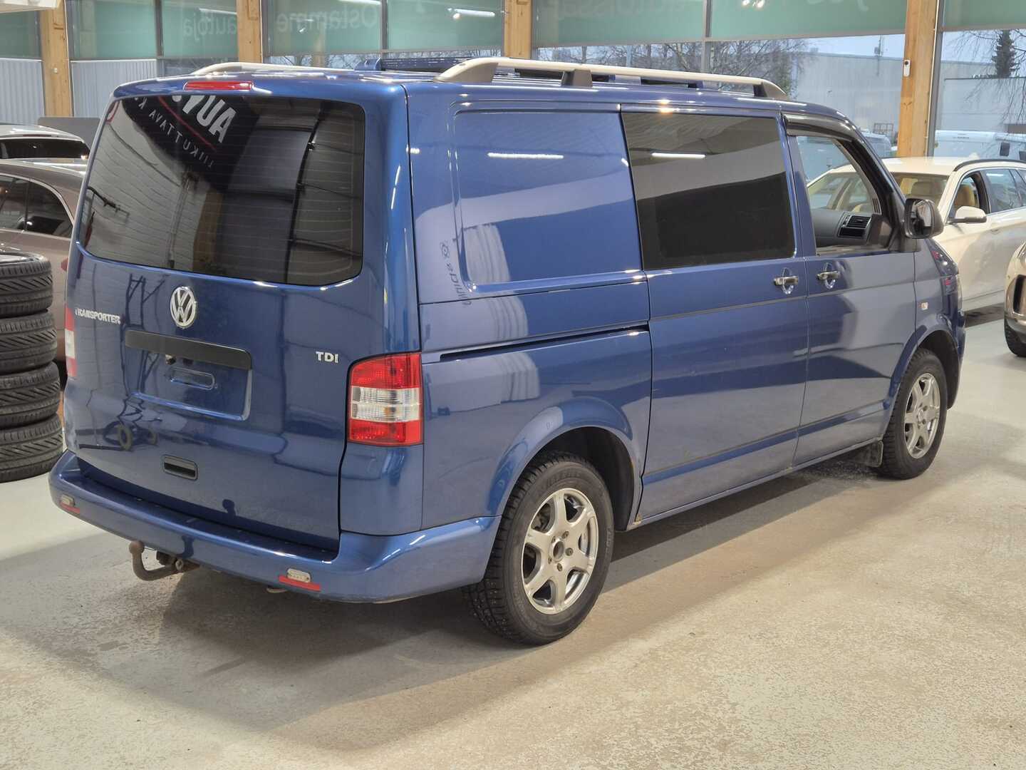 VOLKSWAGEN Transporter 2010