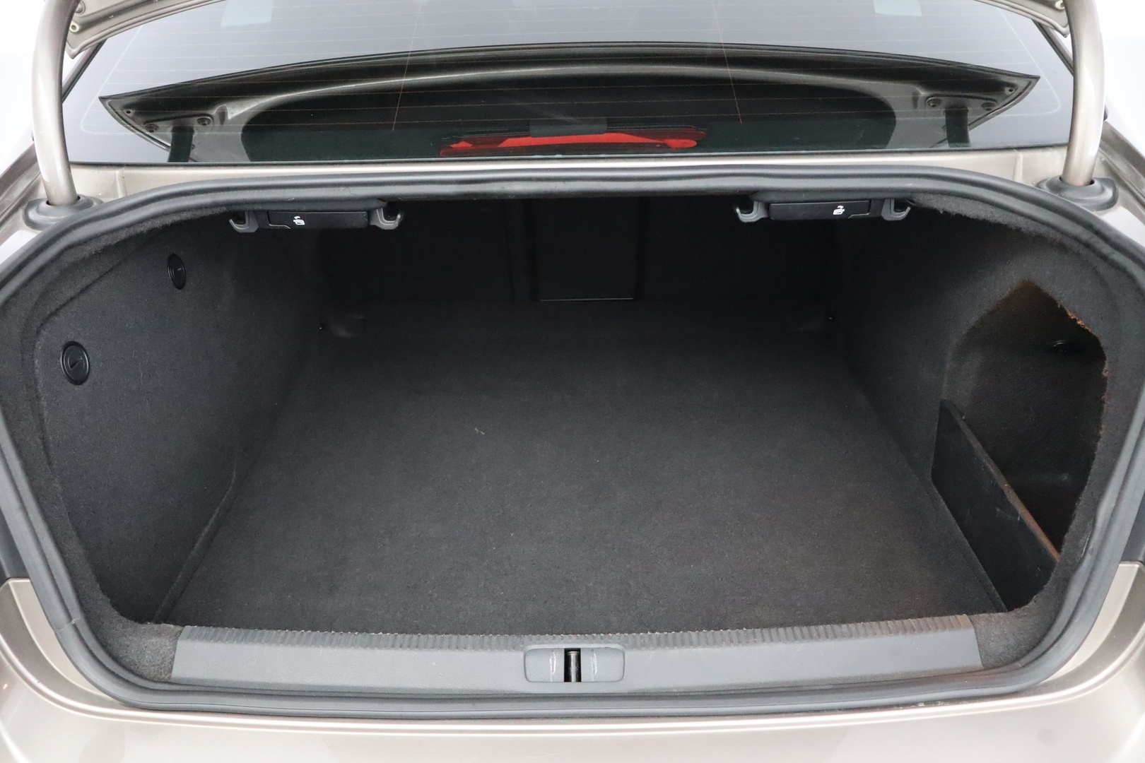 VOLKSWAGEN Passat 2011