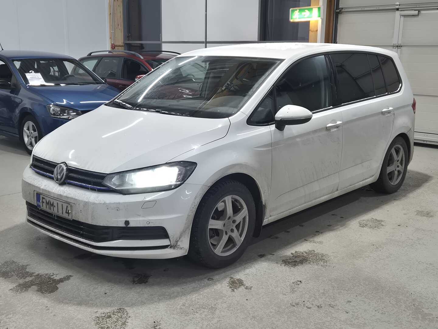 VOLKSWAGEN Touran 2017