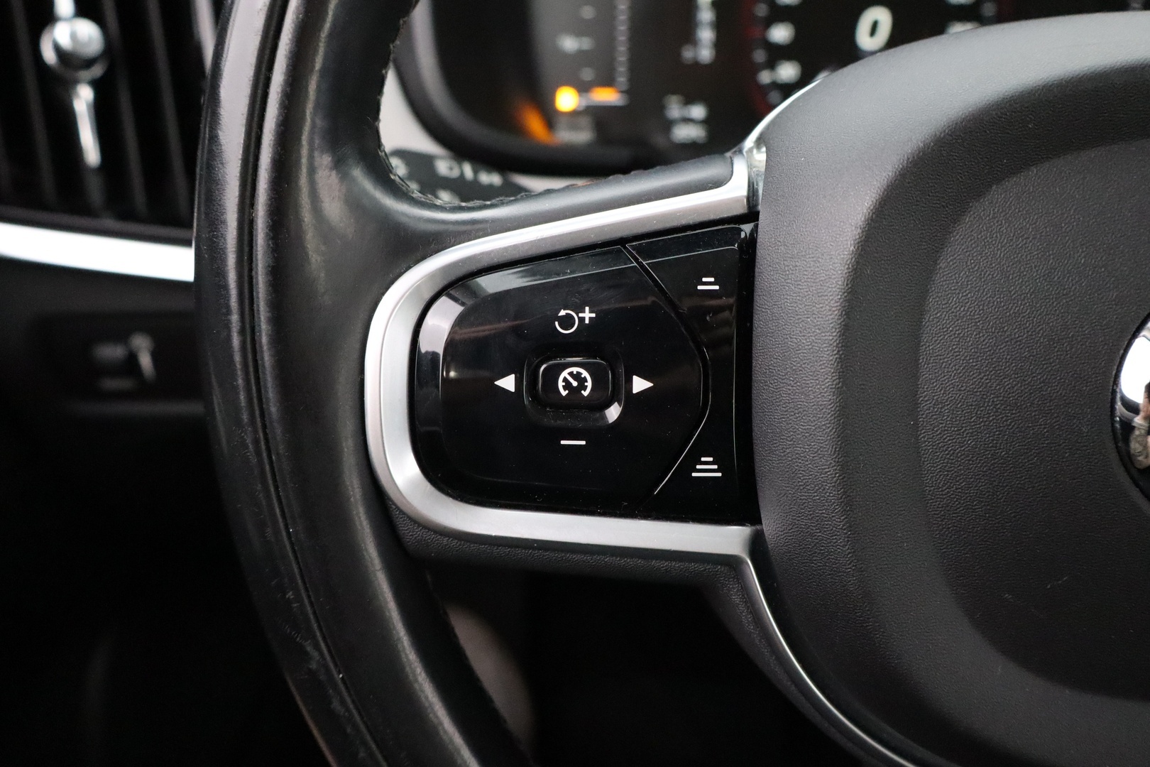 VOLVO V90 2018