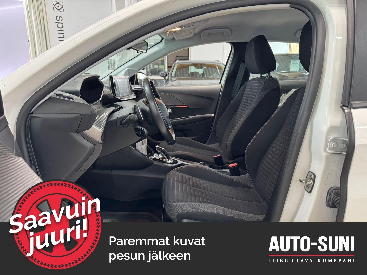 PEUGEOT 208 2020