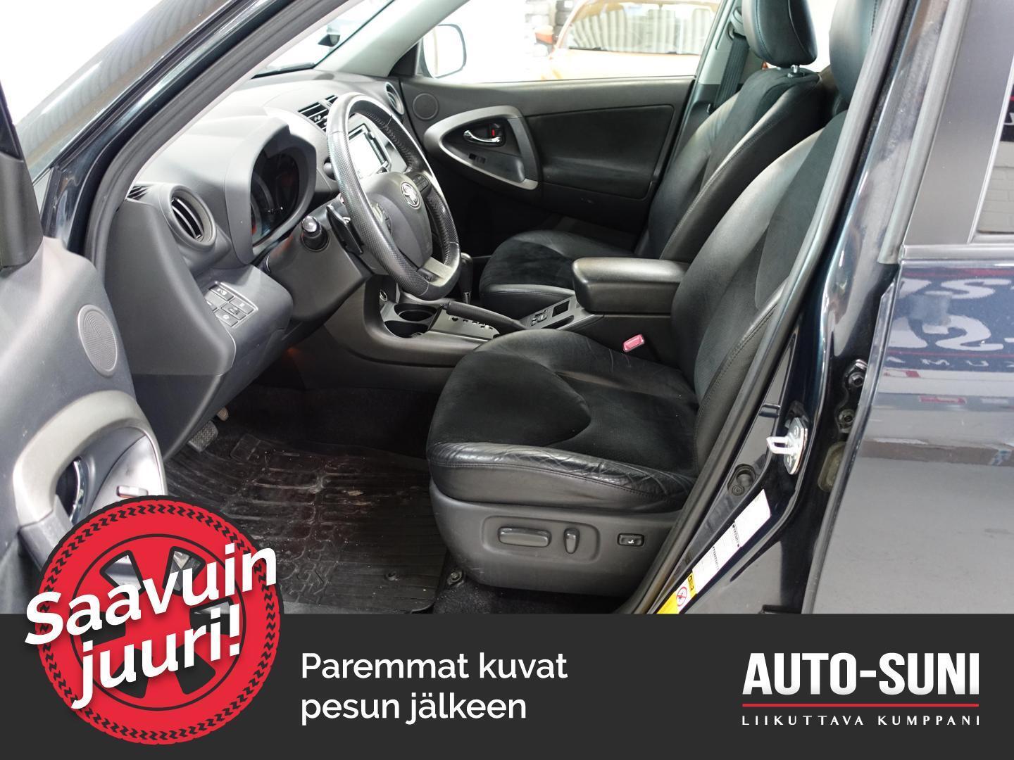 TOYOTA RAV4 2012
