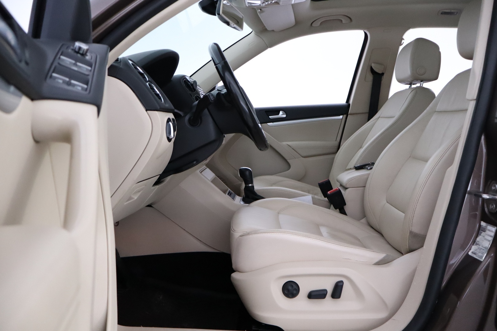 VOLKSWAGEN Tiguan 2014