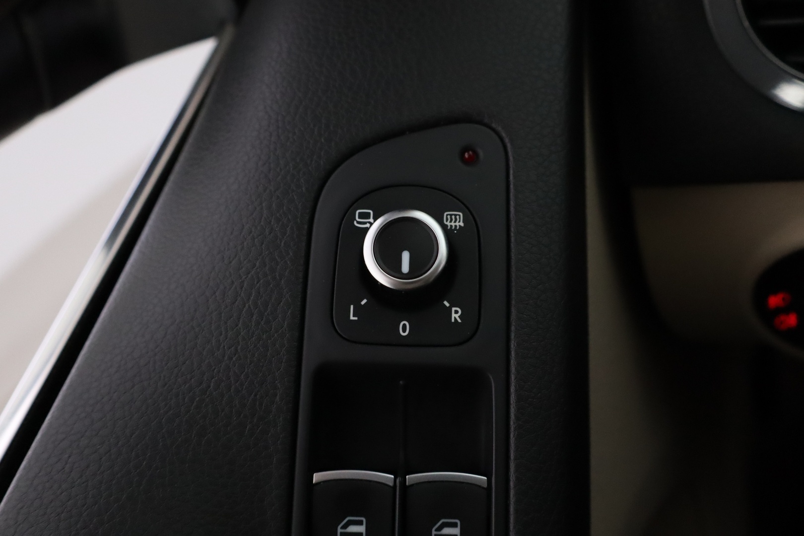 VOLKSWAGEN Tiguan 2014