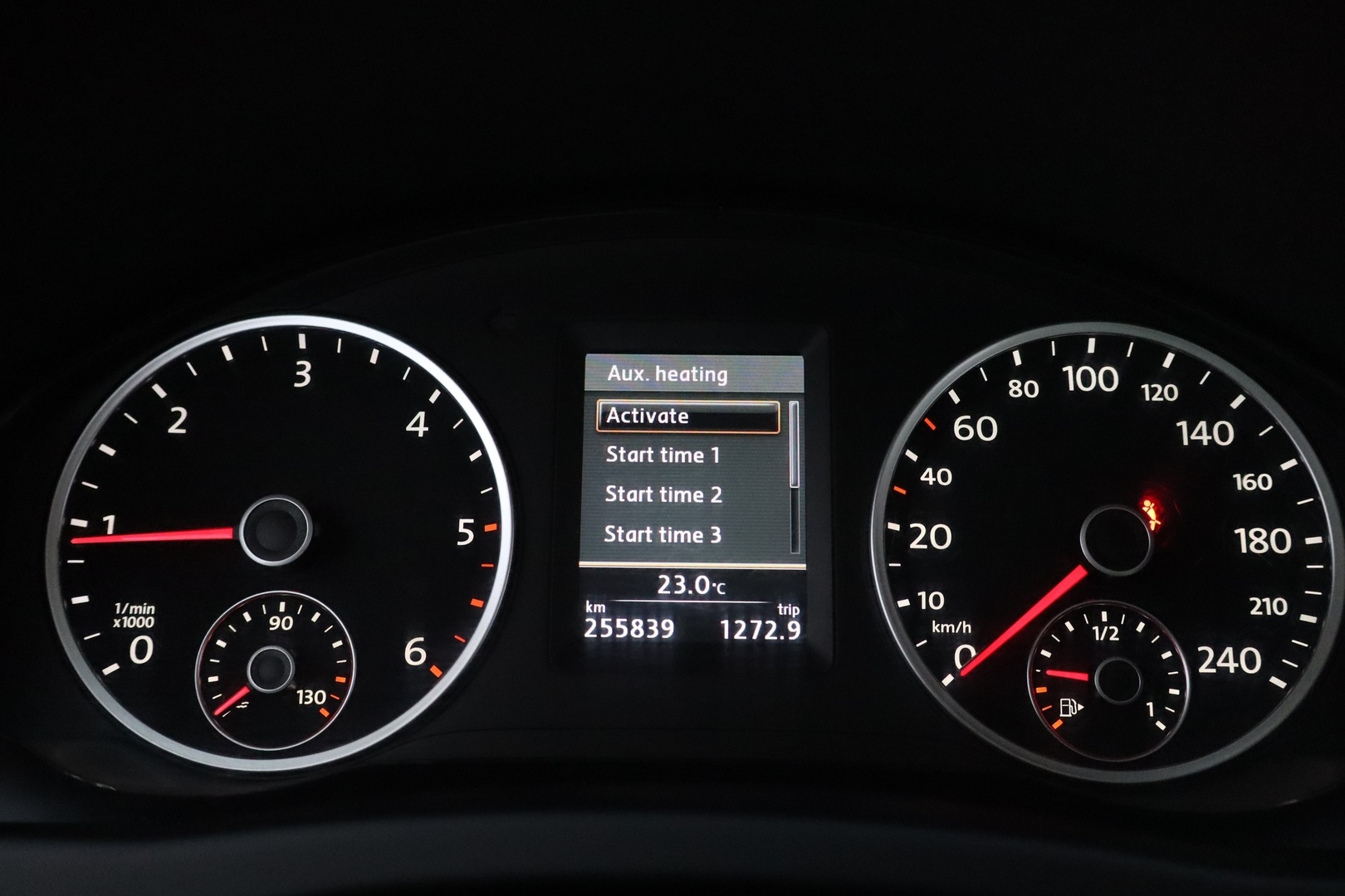 VOLKSWAGEN Tiguan 2014