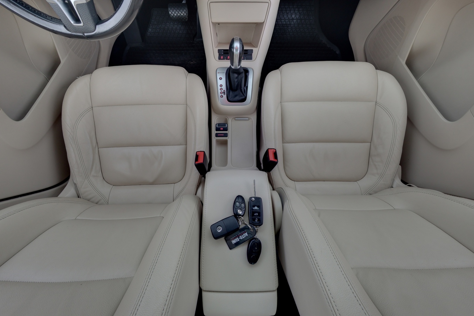 VOLKSWAGEN Tiguan 2014