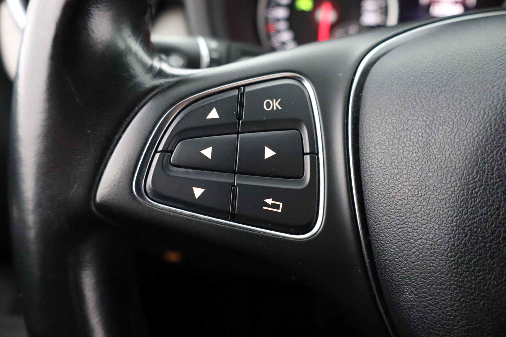 MERCEDES-BENZ B 2015