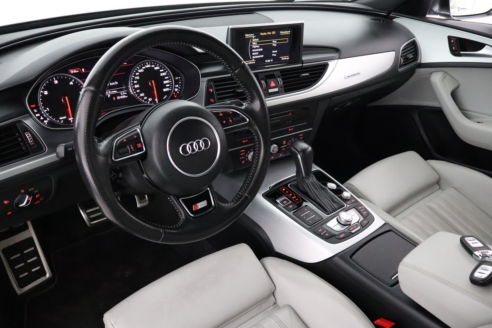 AUDI A6 2015