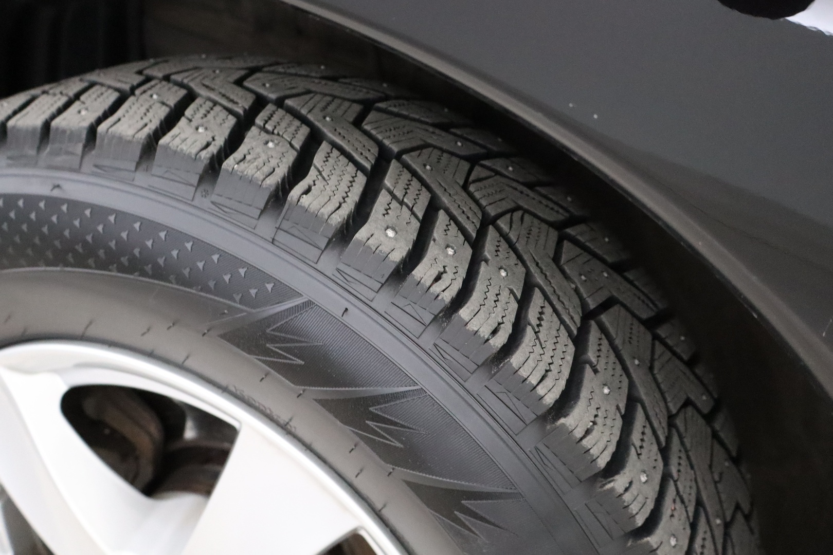 MITSUBISHI Outlander PHEV 2016