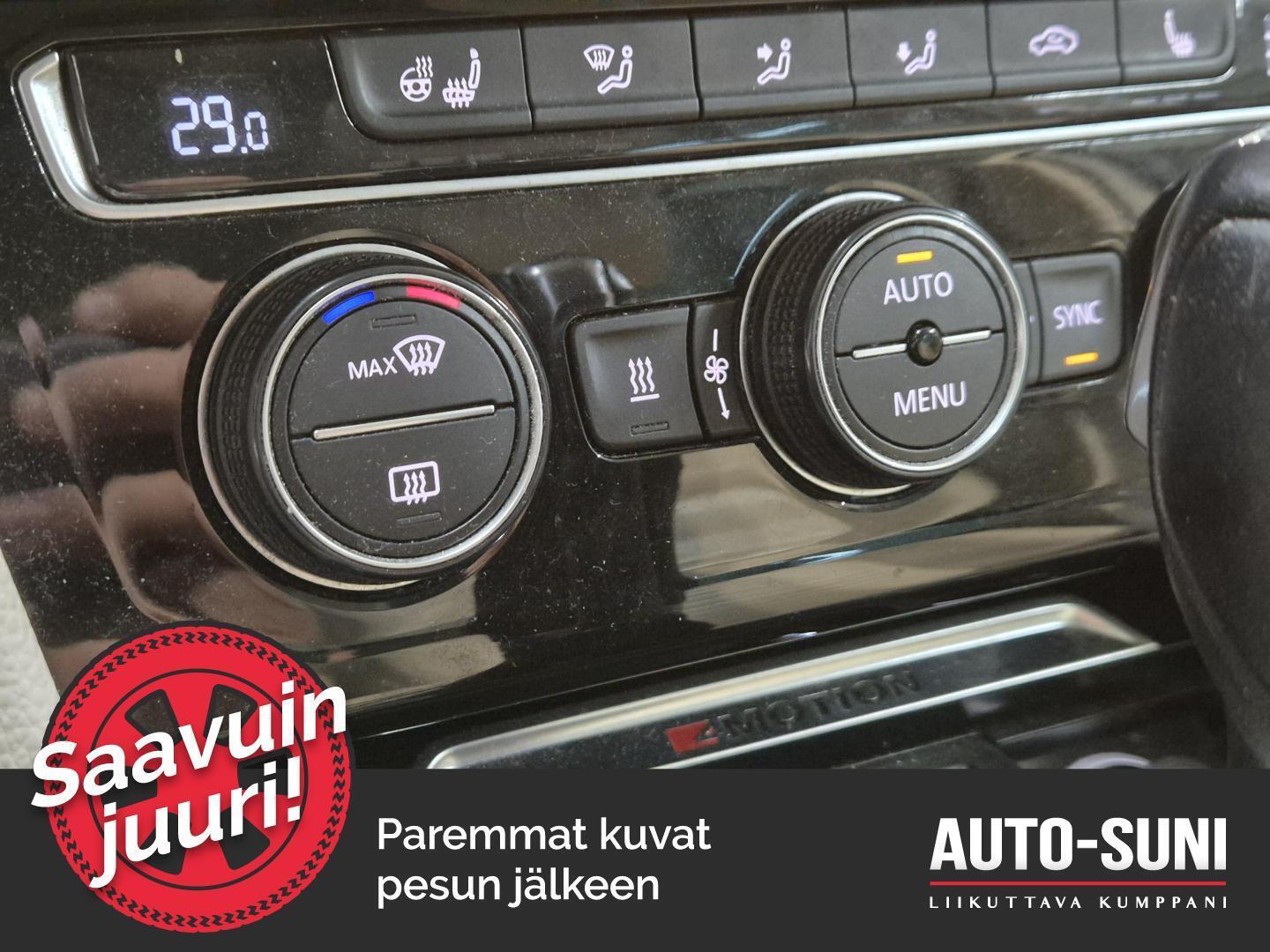 VOLKSWAGEN Passat 10