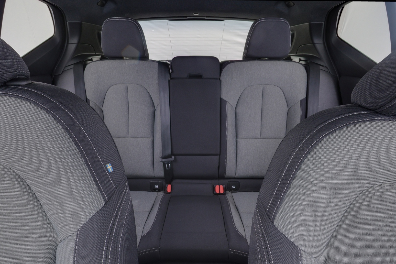 VOLVO XC40 2023