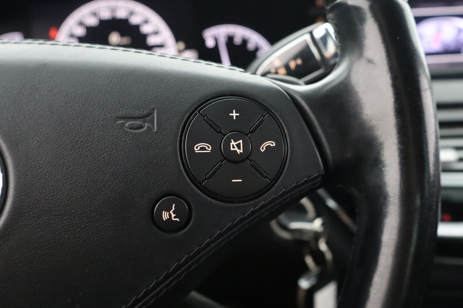 MERCEDES-BENZ S 2010