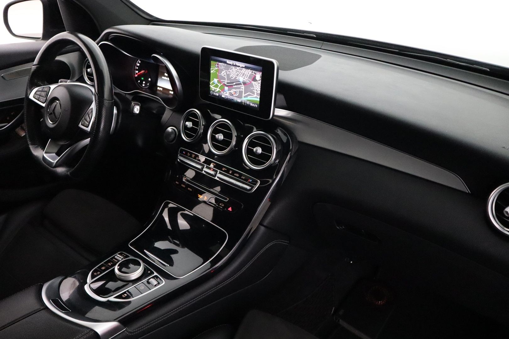 MERCEDES-BENZ GLC 2018