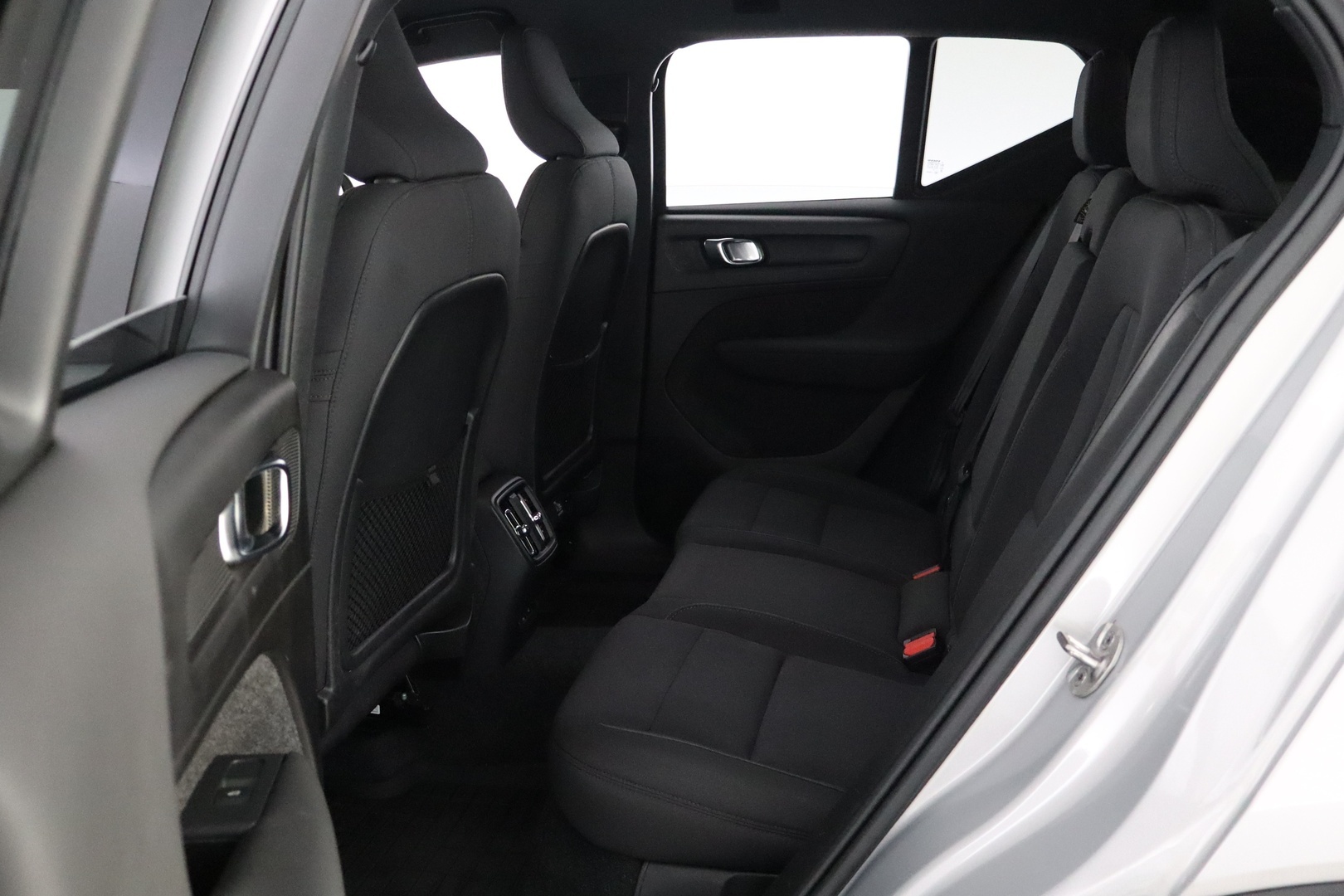 VOLVO XC40 13