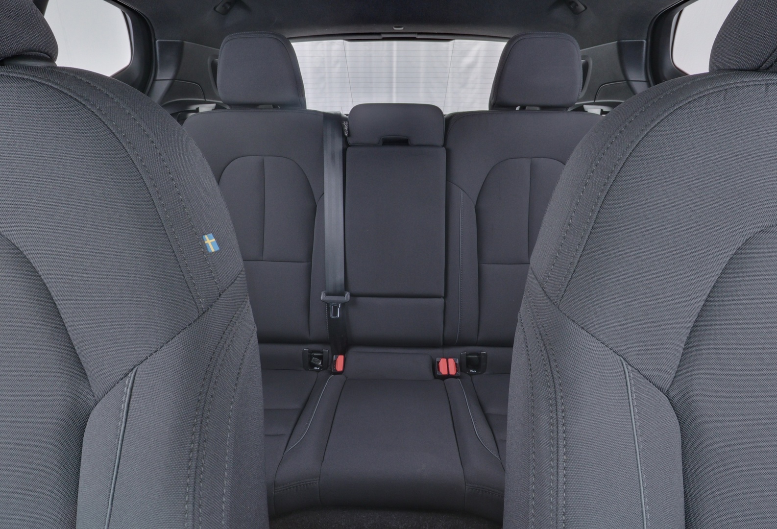 VOLVO XC40 8