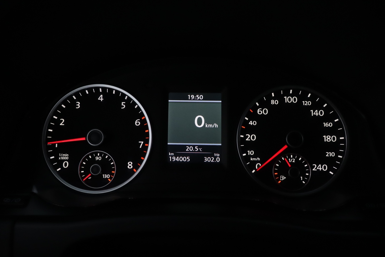 VOLKSWAGEN Tiguan 2013