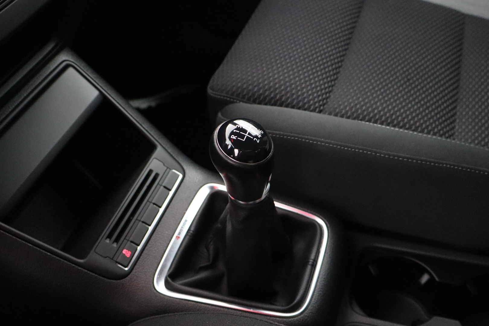 VOLKSWAGEN Tiguan 2013