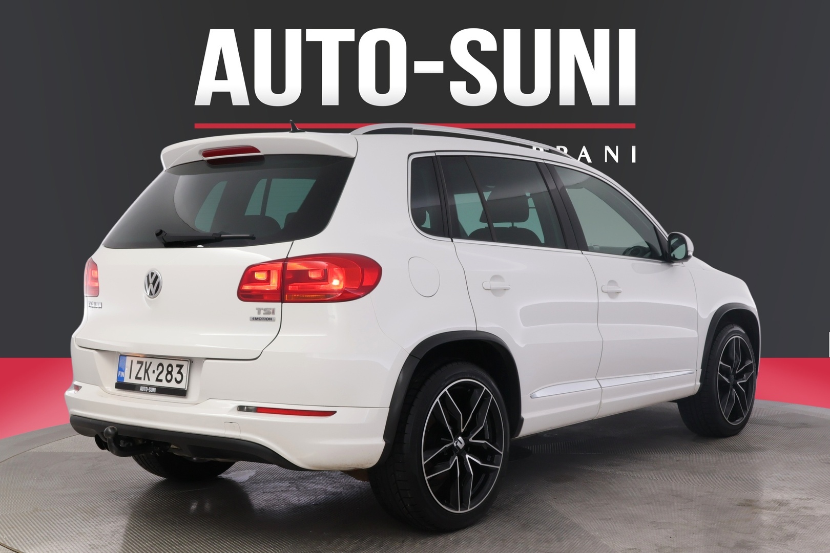 VOLKSWAGEN Tiguan 2013