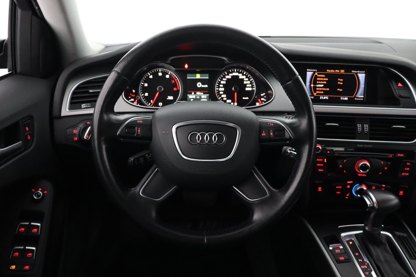 AUDI A4 2012