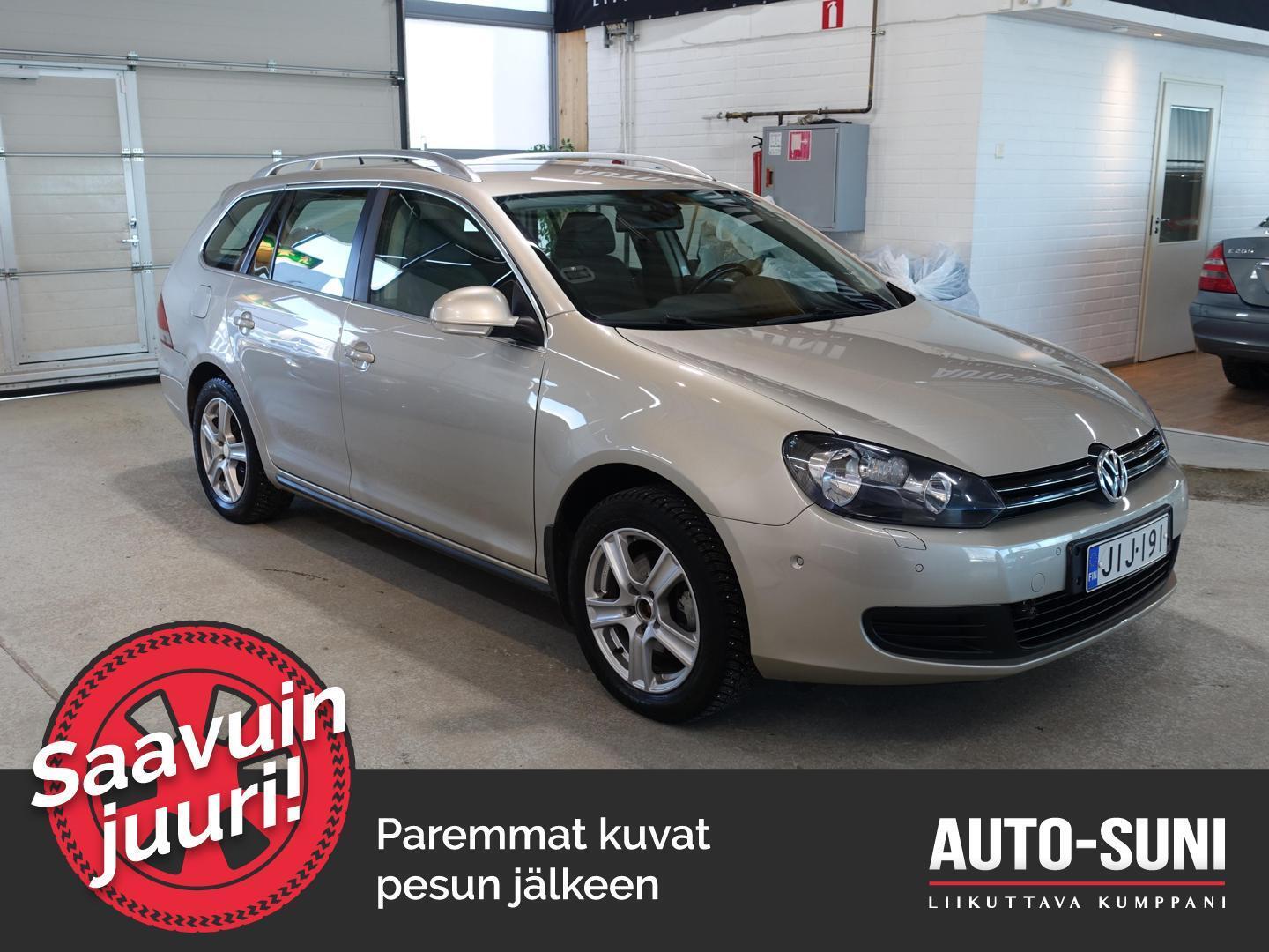 VOLKSWAGEN Golf 2012