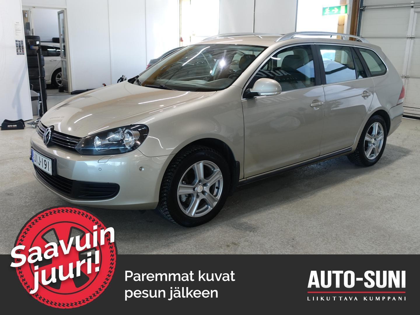 VOLKSWAGEN Golf 2012