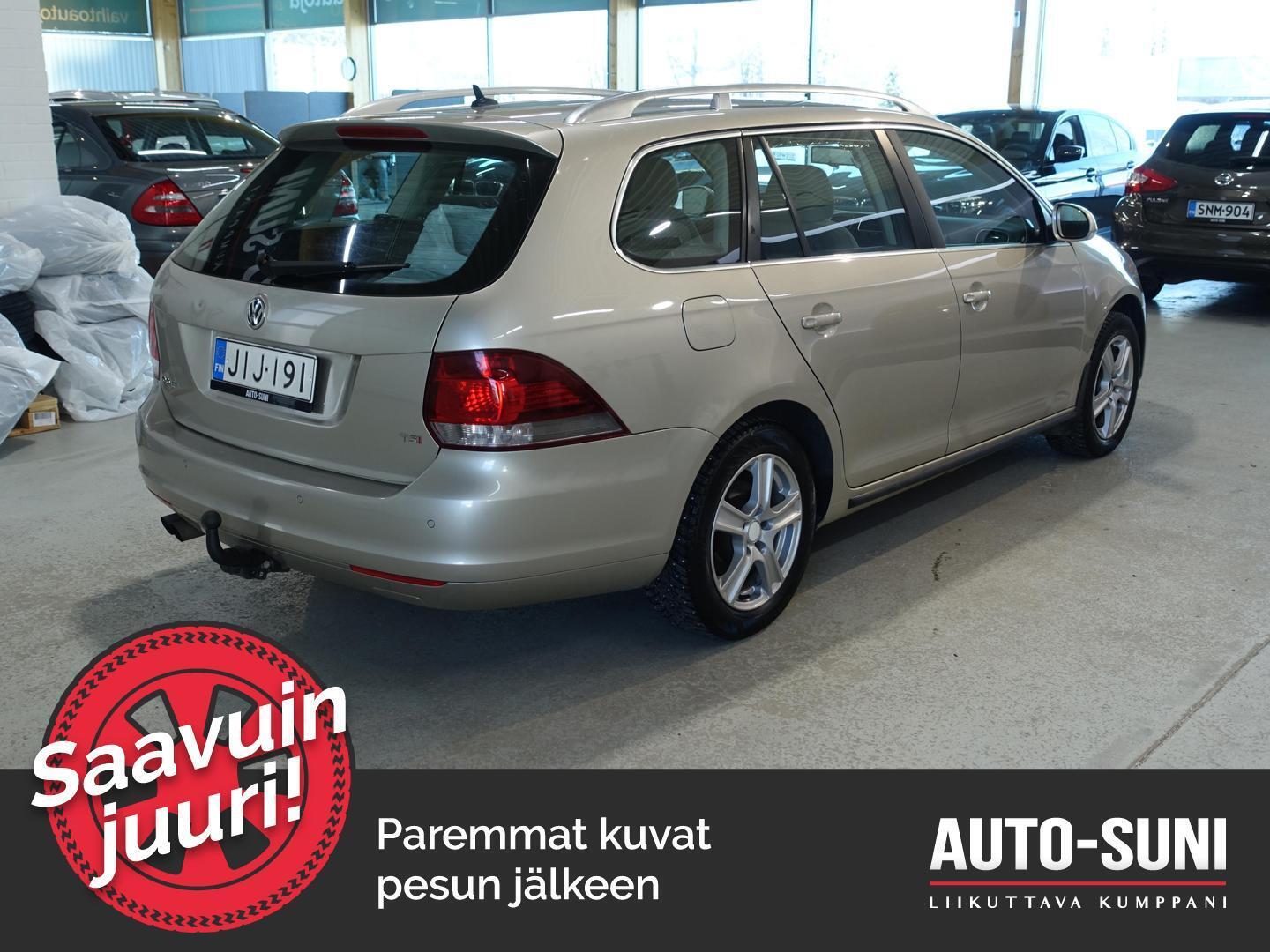 VOLKSWAGEN Golf 2012