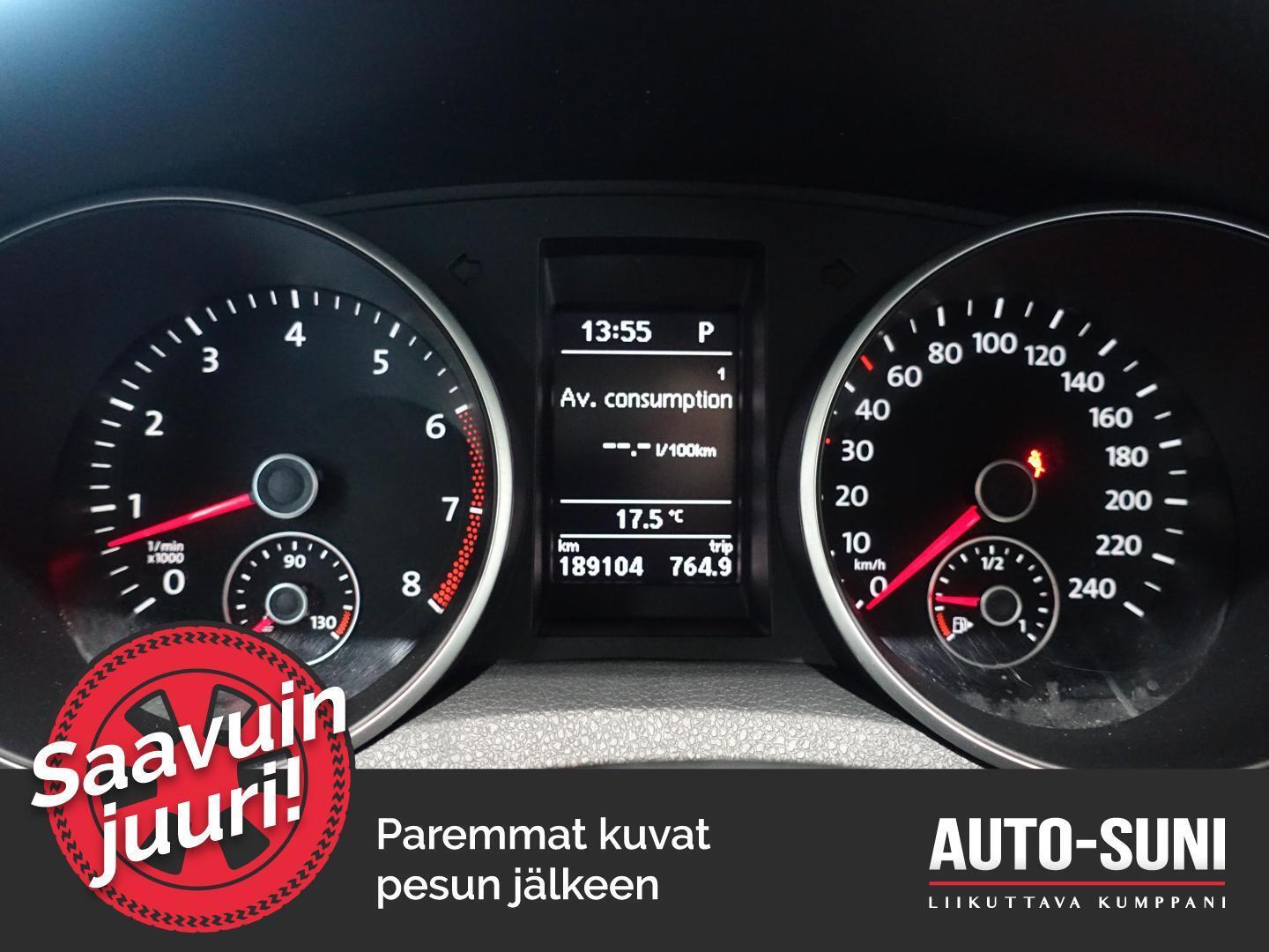 VOLKSWAGEN Golf 2012