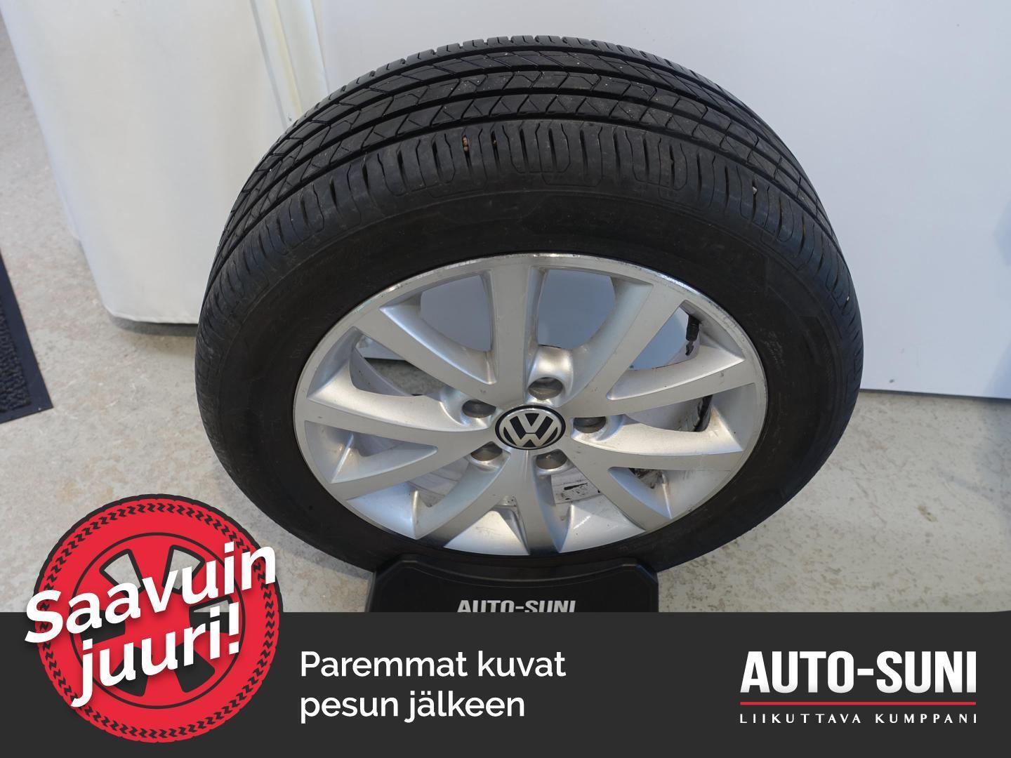 VOLKSWAGEN Golf 2012