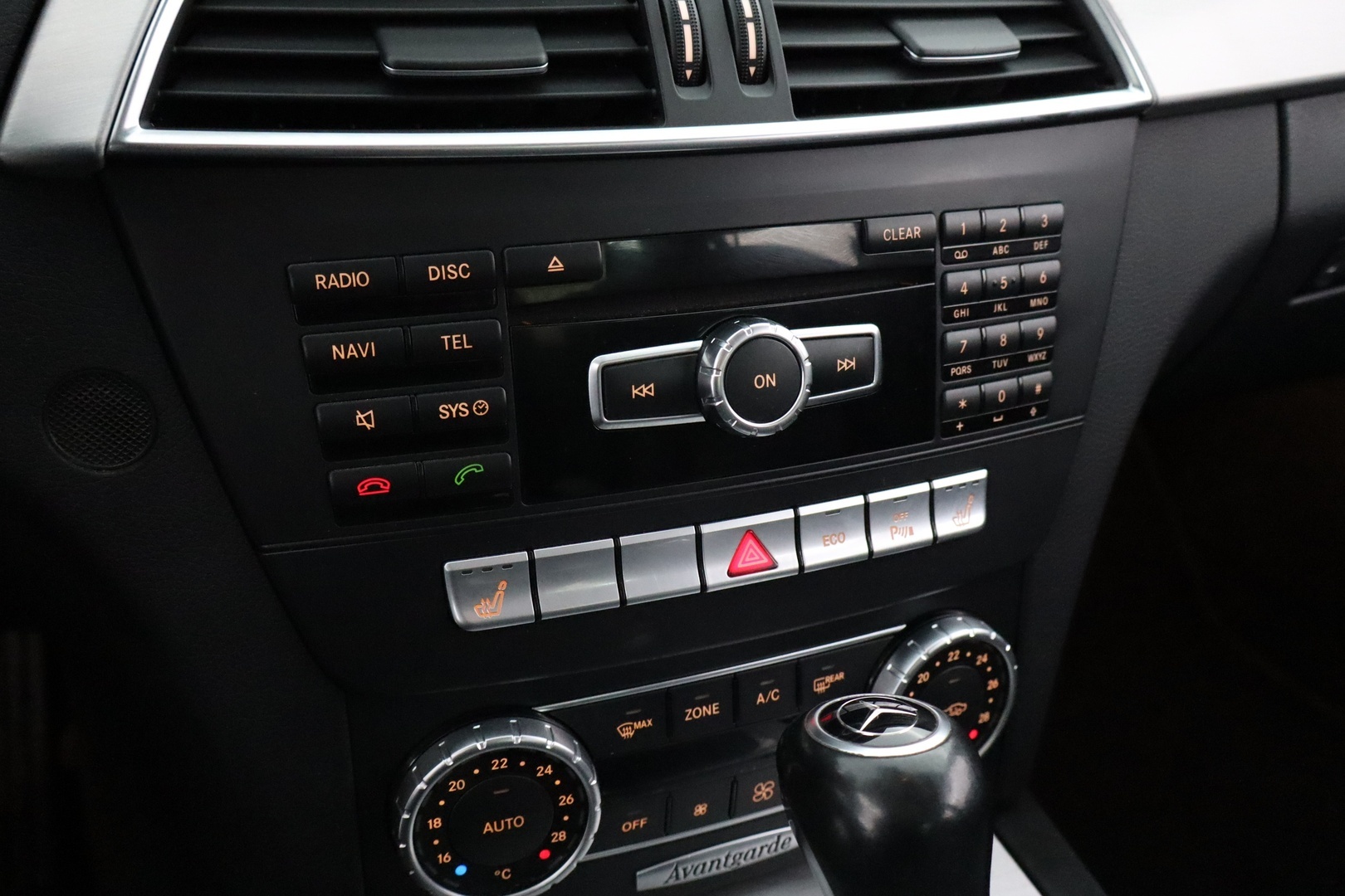 MERCEDES-BENZ C 2011