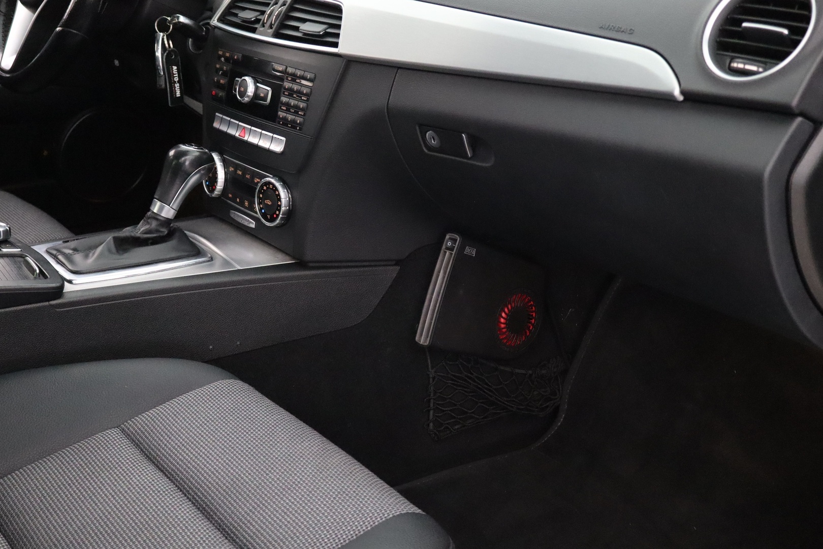 MERCEDES-BENZ C 2011