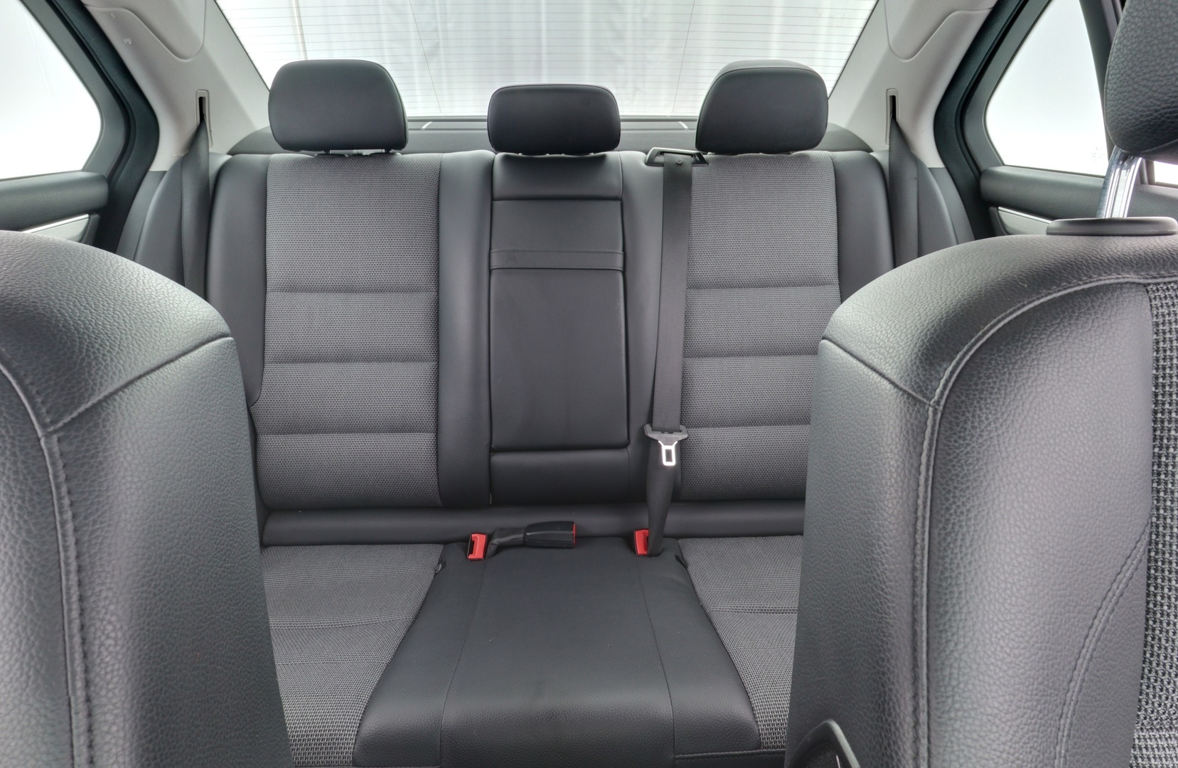 MERCEDES-BENZ C 2011