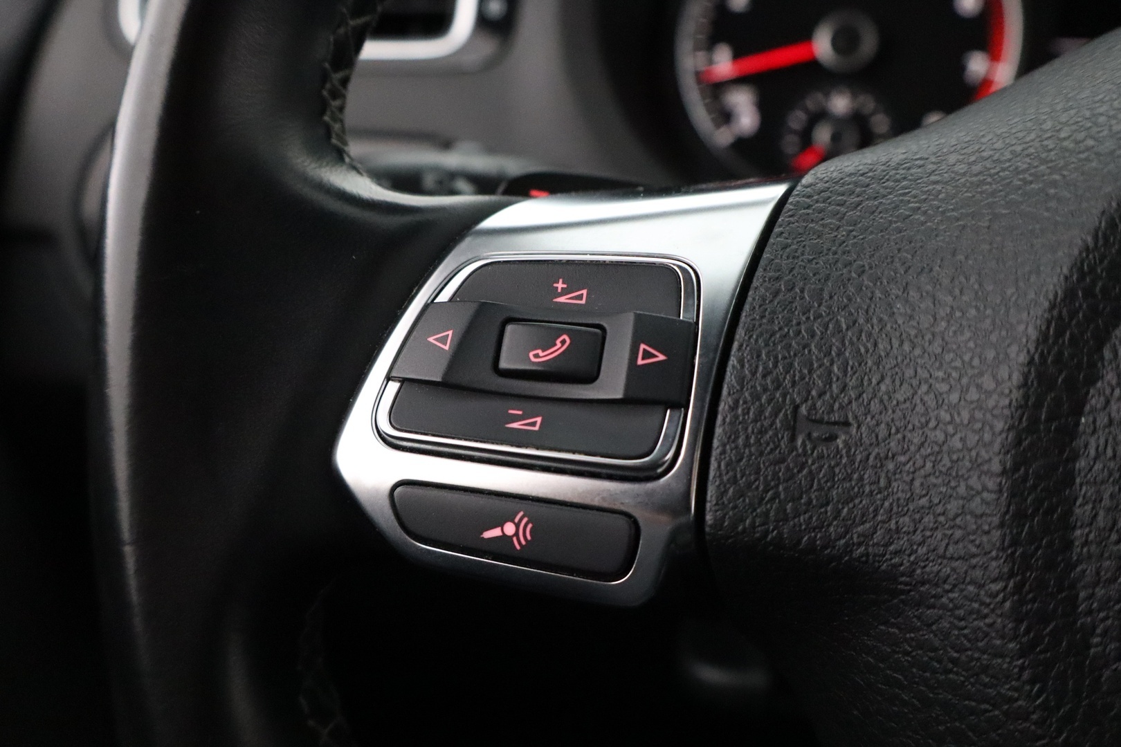 VOLKSWAGEN Polo 2013