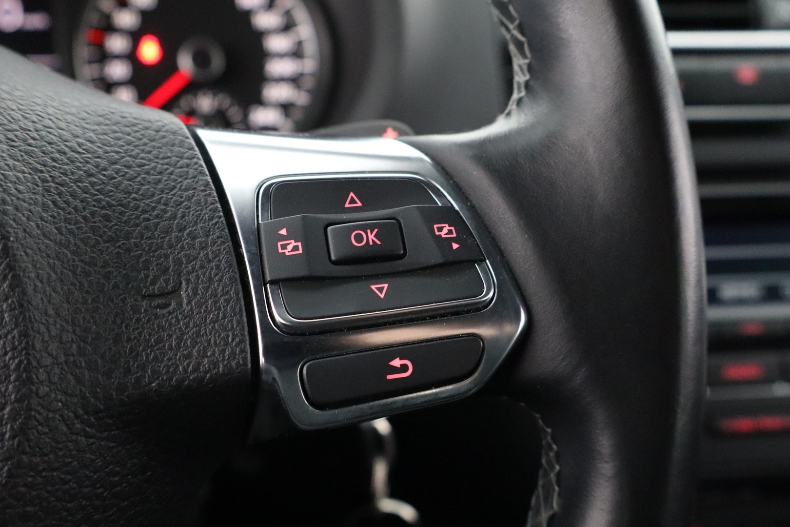 VOLKSWAGEN Polo 2013