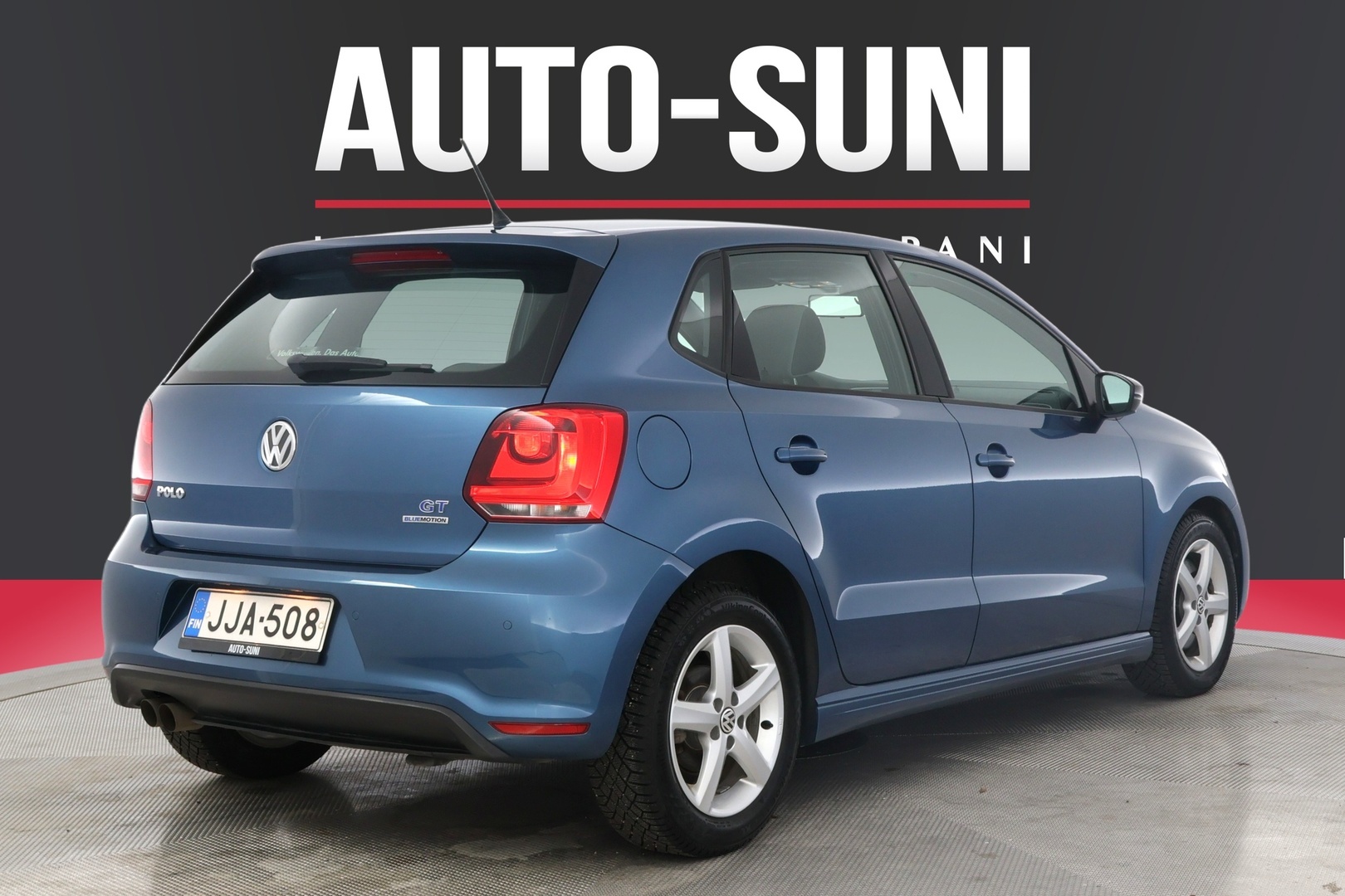 VOLKSWAGEN Polo 2013