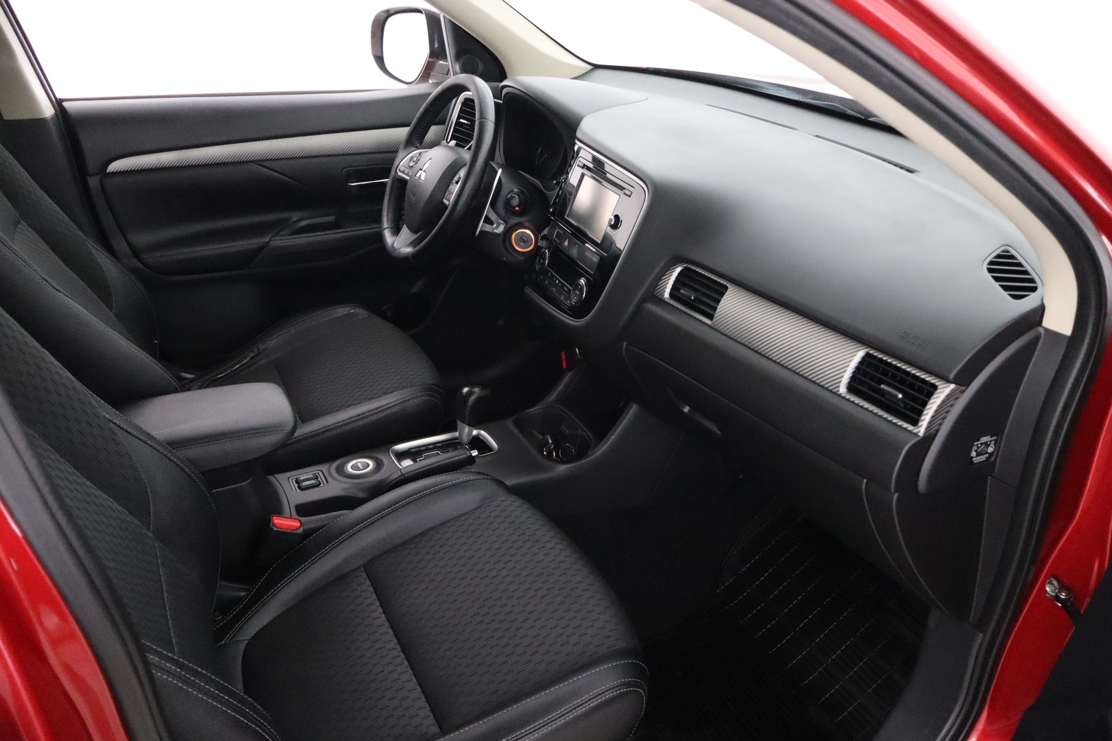 MITSUBISHI Outlander 2014