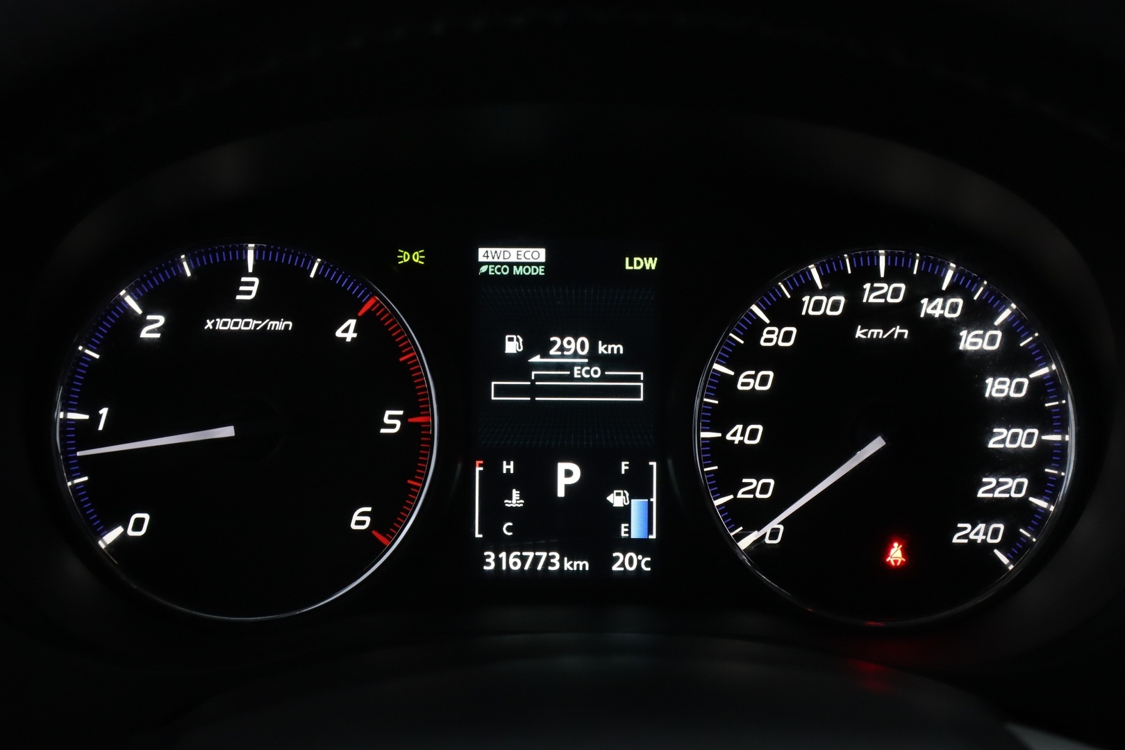 MITSUBISHI Outlander 2014