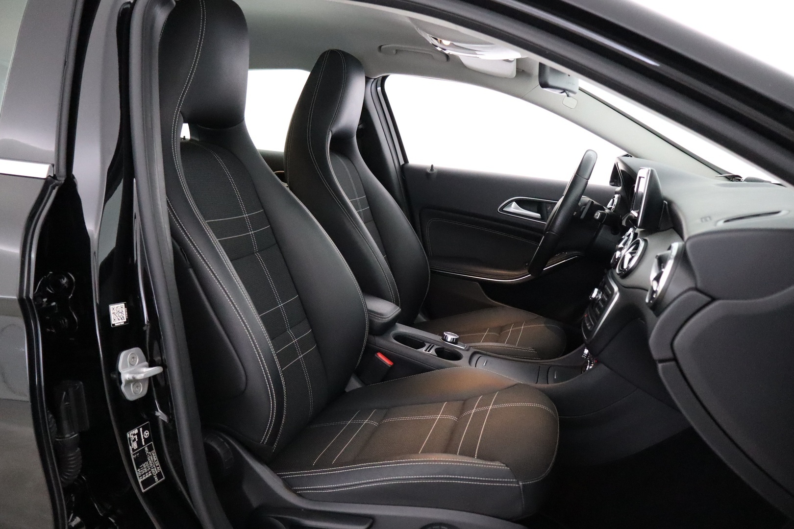 MERCEDES-BENZ GLA 2014