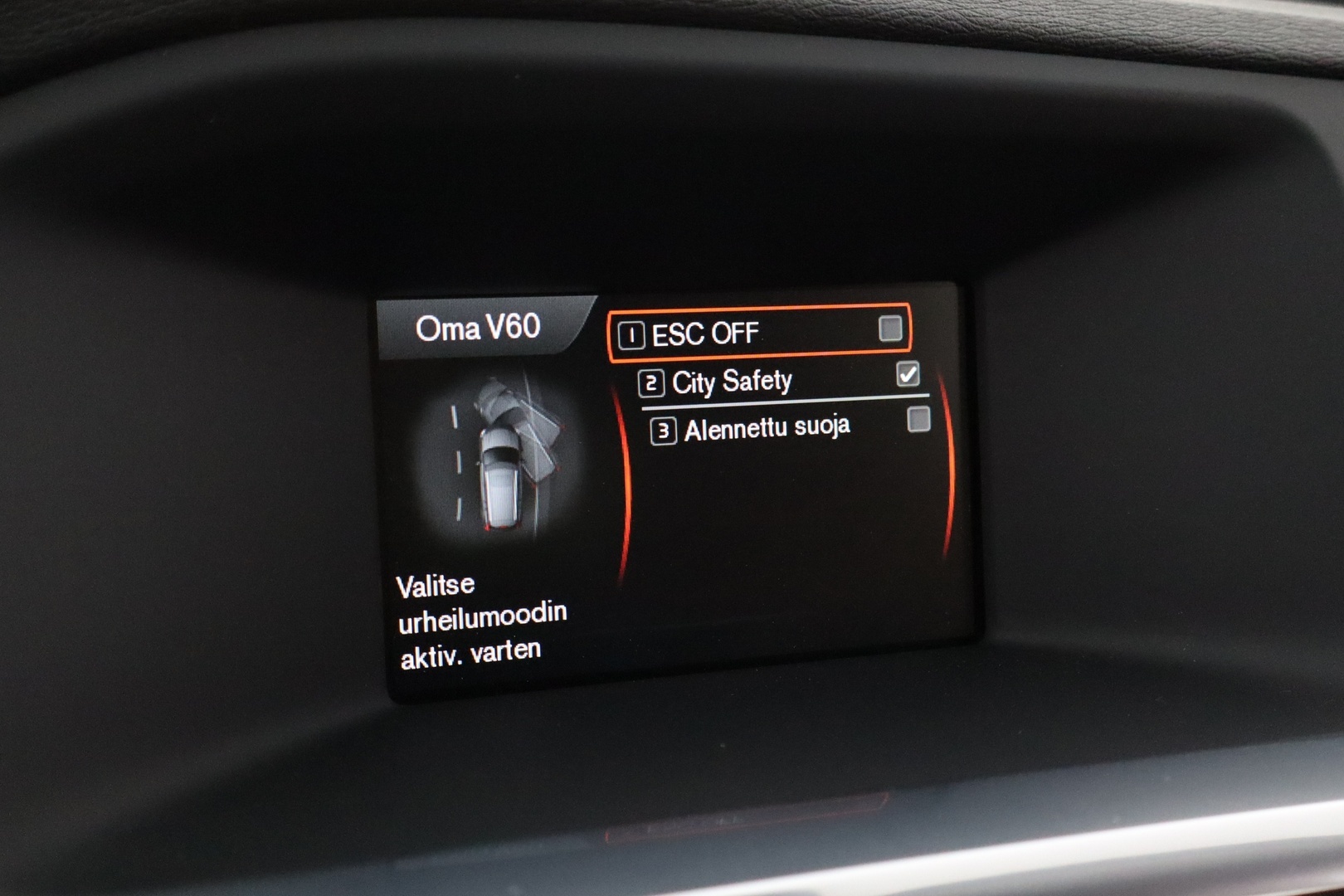 VOLVO V60 2015